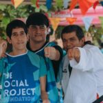 Niñas y niños participan en actividades inclusivas durante Aventura sin Barreras 3.0 en el Parque Samanes de Guayaquil.
