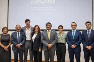 Firma del primer contrato de inversión audiovisual impulsado por el Gobierno de Daniel Noboa para fortalecer la industria cinematográfica ecuatoriana