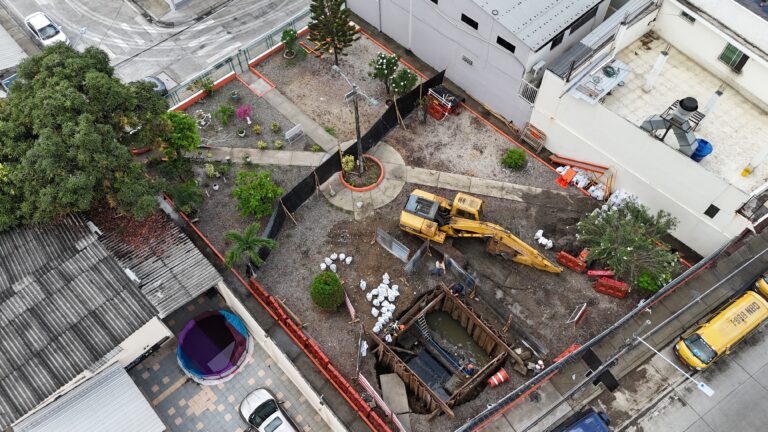 Obra pluvial en la Alborada con válvulas antirretorno para mitigar inundaciones históricas.