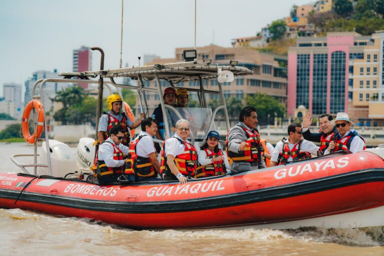 Autoridades de la Prefectura del Guayas impulsan estudios ambientales para el rescate de la cuenca del río Guayas