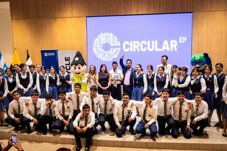 CLAUSURA PLAN ESCUELAS CIRCULARES 8