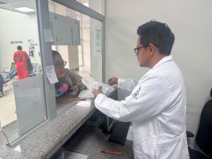 NOBOA FORTALECE ATENCIÓN HOSPITAL BÁSICO EL PUYO