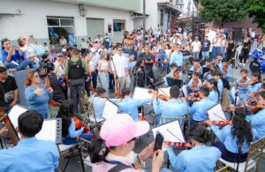 GUAYAQUIL REVIVE SU HISTORIA CON HOMENAJE A LAS PEÑAS