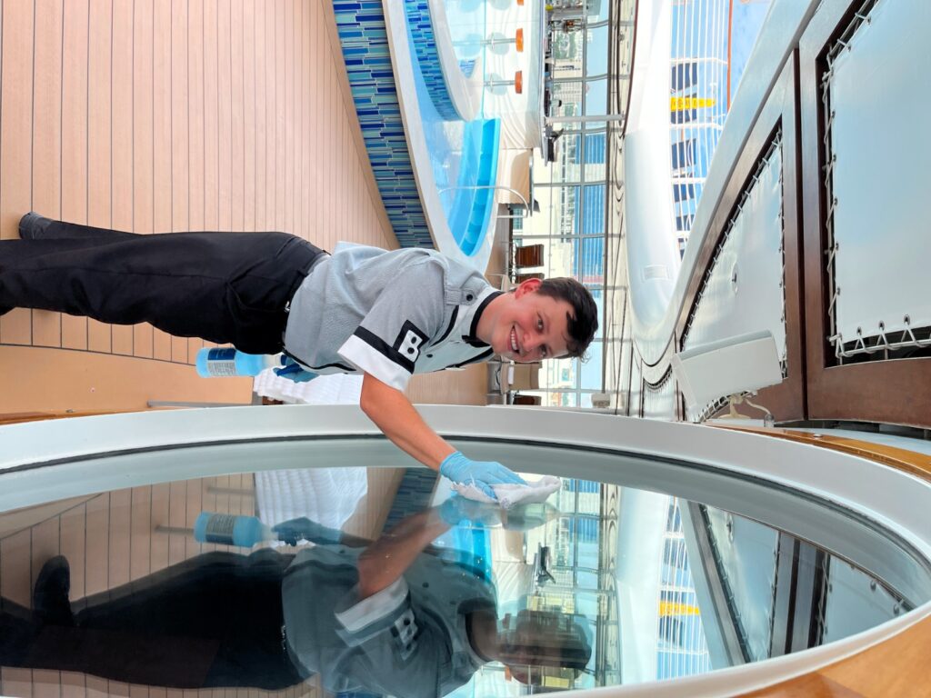 INGLÉS LA LLAVE QUE ABRE PUERTAS EN DISNEY CRUISE LINE