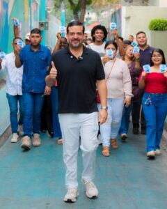 PREFECTO GUAYAS ATIENDE BRIGADAS DESRATIZACIÓN Y FUMIGACIÓN