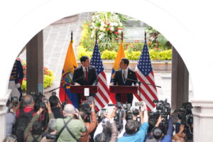 ECUADOR Y ESTADOS UNIDOS REAFIRMAN COOPERACIÓN EN DEFENSA, INVERSIÓN, COMERCIO