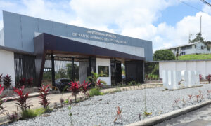 NOBOA RECORRIÓ AVANCES DE LA PRIMERA ETAPA DE LA UNIVERSIDAD DE SANTO DOMINGO DE LOS TSÁCHILAS