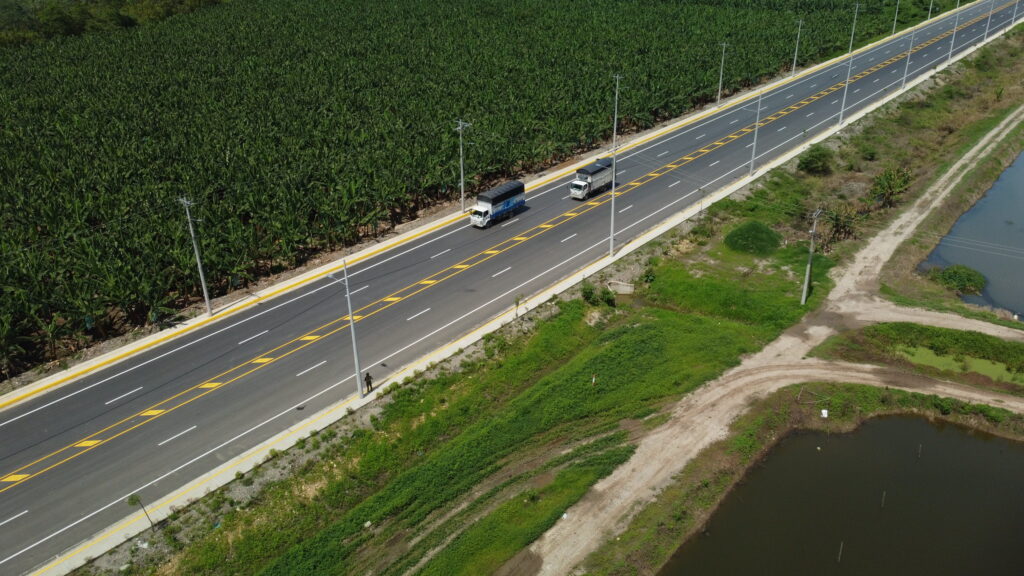 GOBIERNO FORTALECE DESARROLLO PRODUCTIVO DE EL ORO CON AMPLIACIÓN VÍA PAJONAL