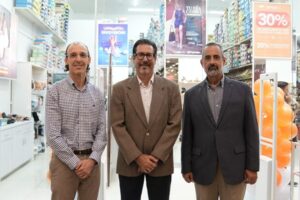 PAYLESS LLEGA A MALL EL FORTÍN EN GUAYAQUIL